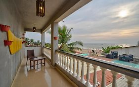 Hotel Salty Waves Baga