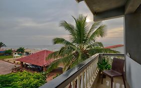 Hotel Salty Waves Baga